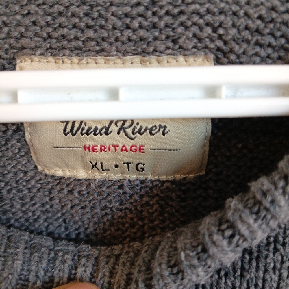 Gray Windriver Knit Sweater with Wolf Design - Picture 7 of 10